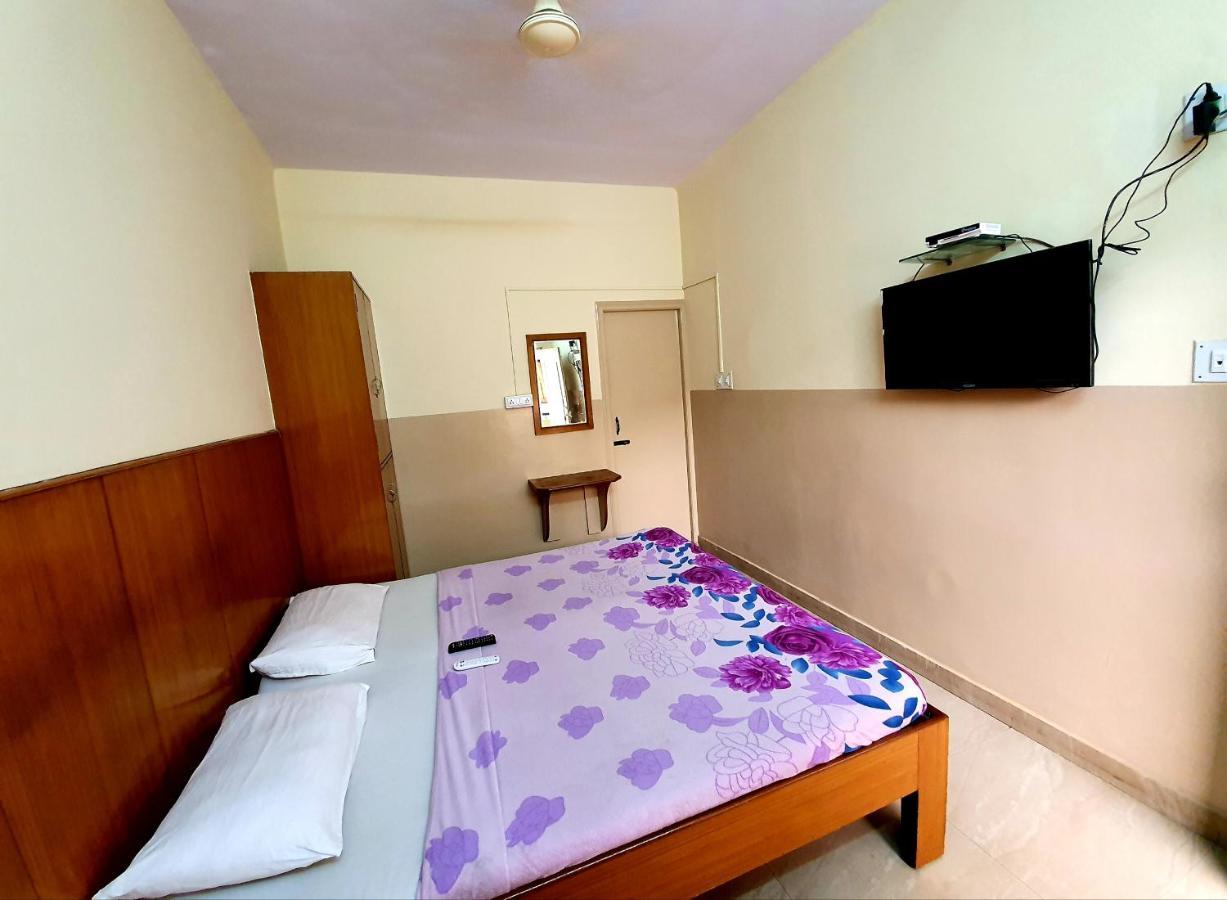 Veekay Residency Hotel Bangalore Exterior photo